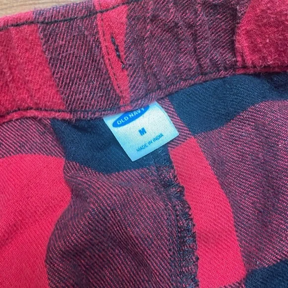 Old Navy Women’s buffalo plas Red/black Pajamas size med - Picture 4 of 5